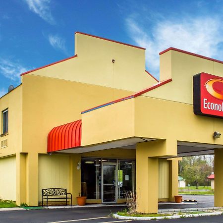 Econo Lodge Brockport Екстер'єр фото