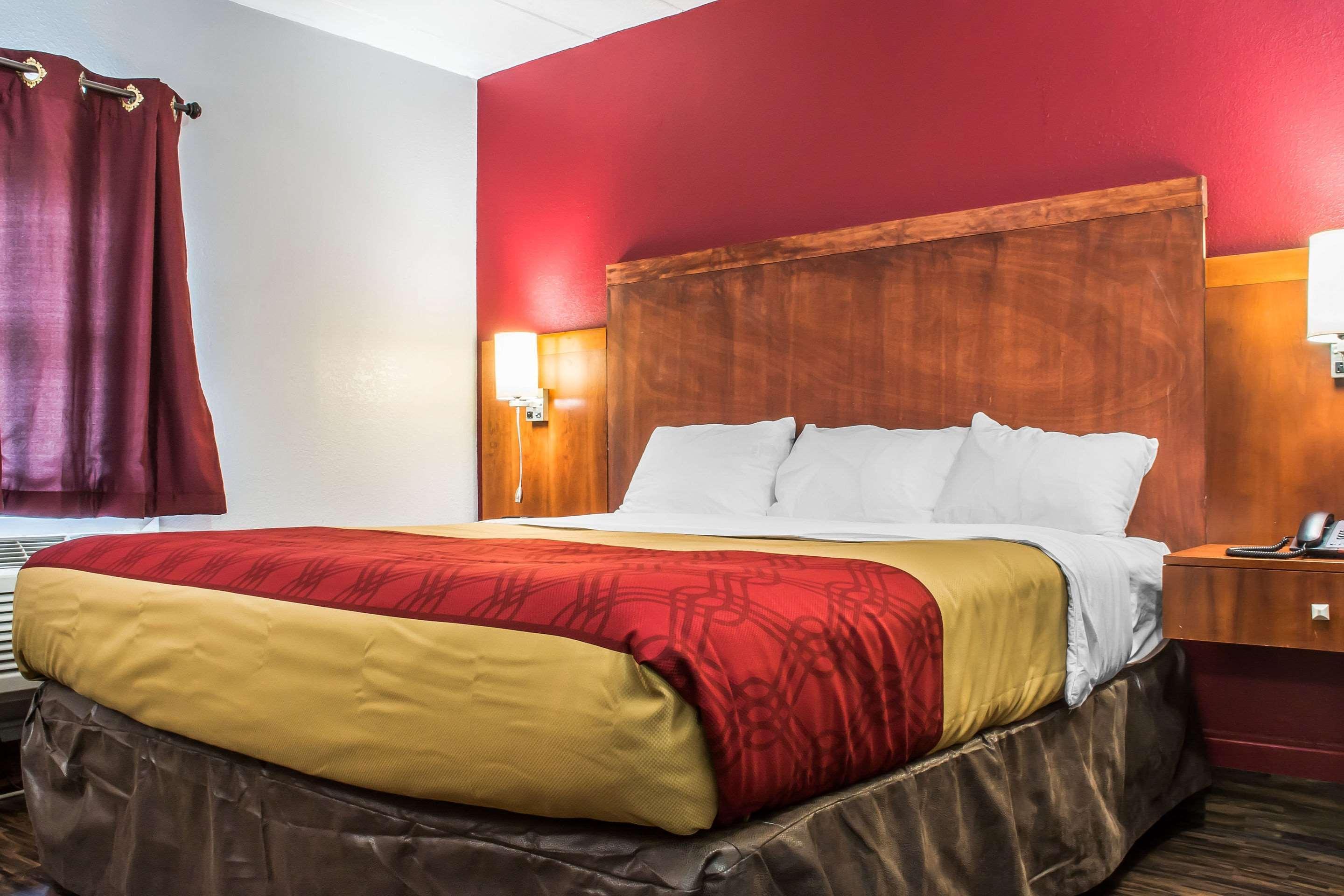 Econo Lodge Brockport Екстер'єр фото